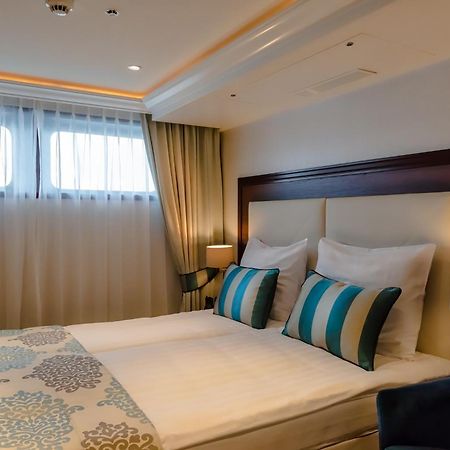 Kd Hotelship Duesseldorf Comfort Plus ภายนอก รูปภาพ