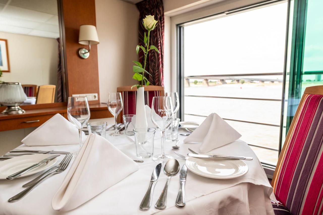 Kd Hotelship Duesseldorf Comfort Plus ภายนอก รูปภาพ